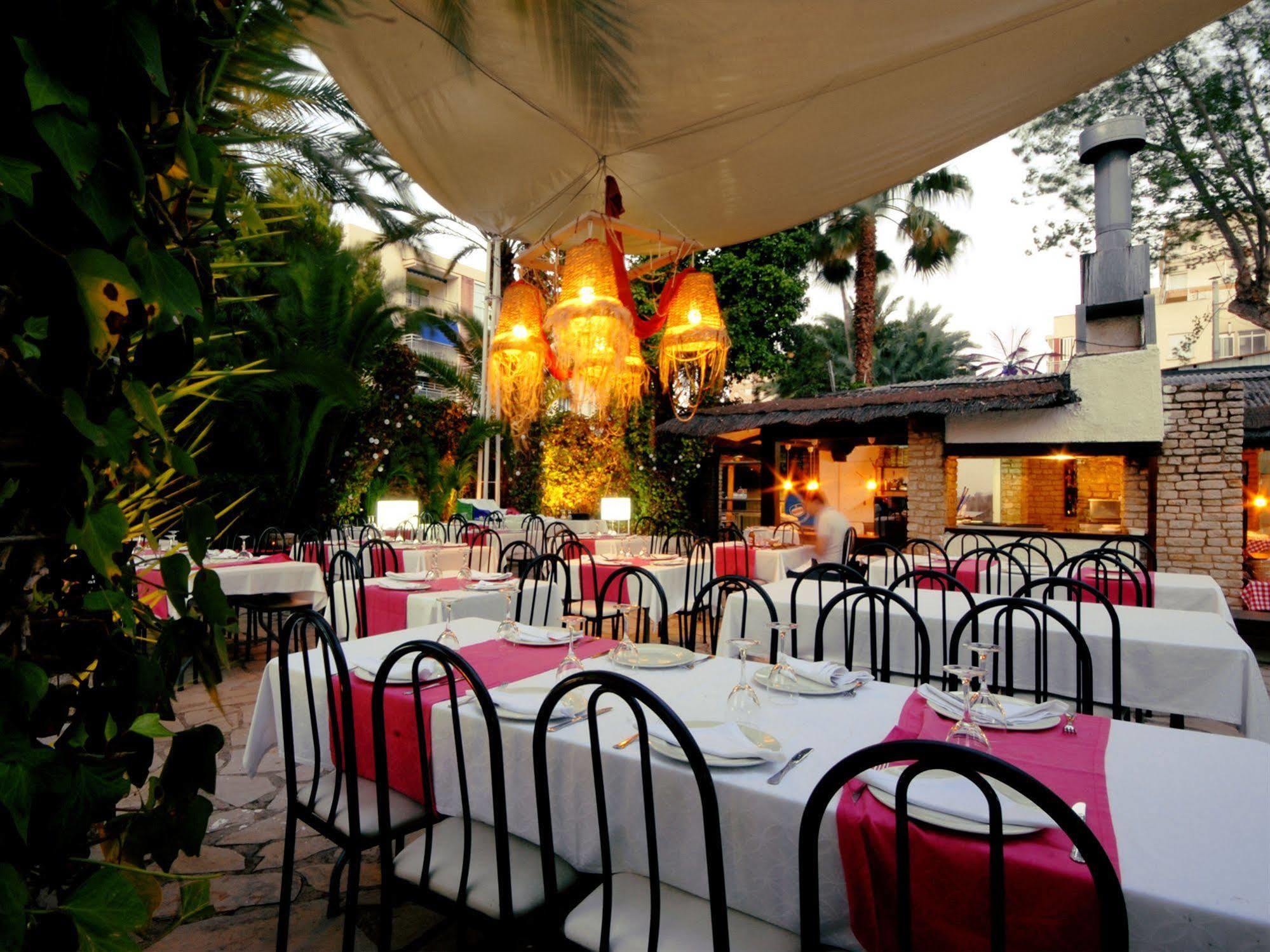 Hotel Safari Gandía Esterno foto